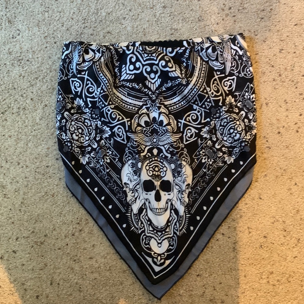 scarf top